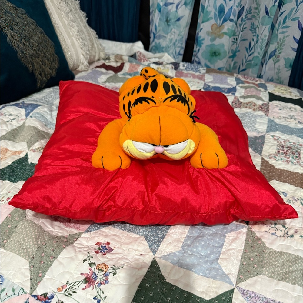 Garfield Pillow Plush Vintage